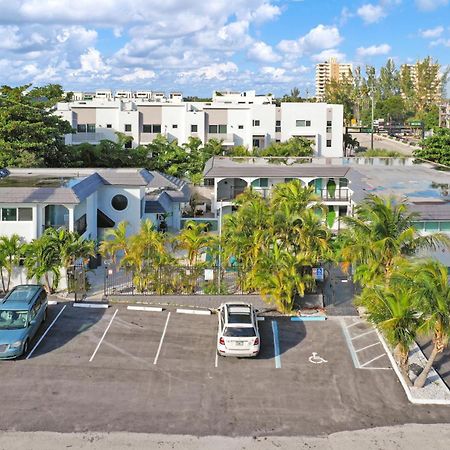Ra Suites Pompano Beach Exterior photo