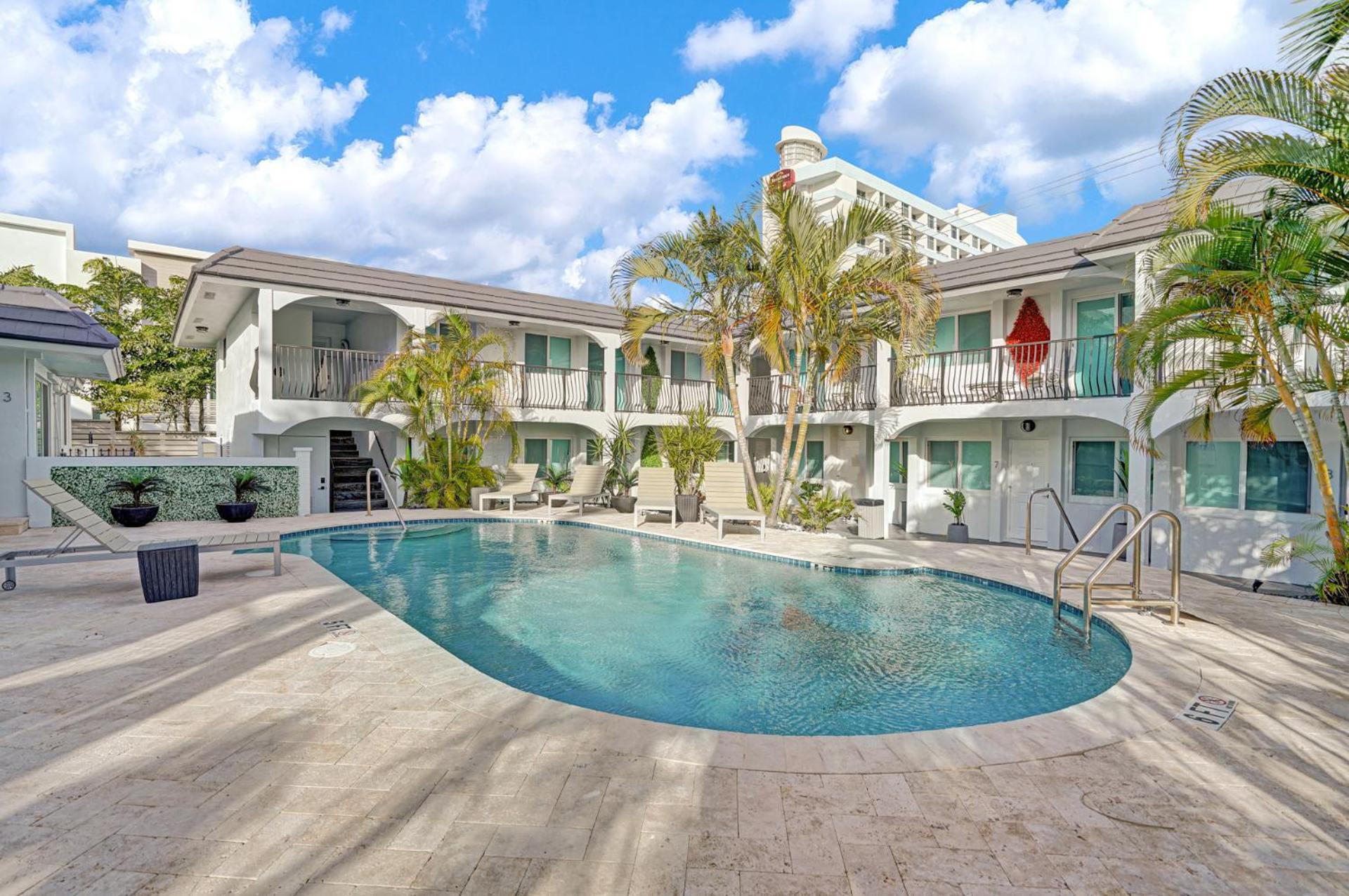 Ra Suites Pompano Beach Exterior photo